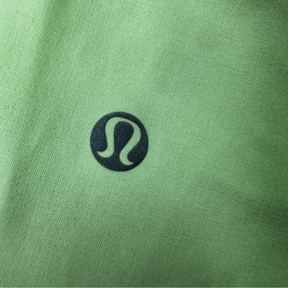 Lululemon Run: Speed Short *4-way Stretch. Size 6 - Picture 8 of 10